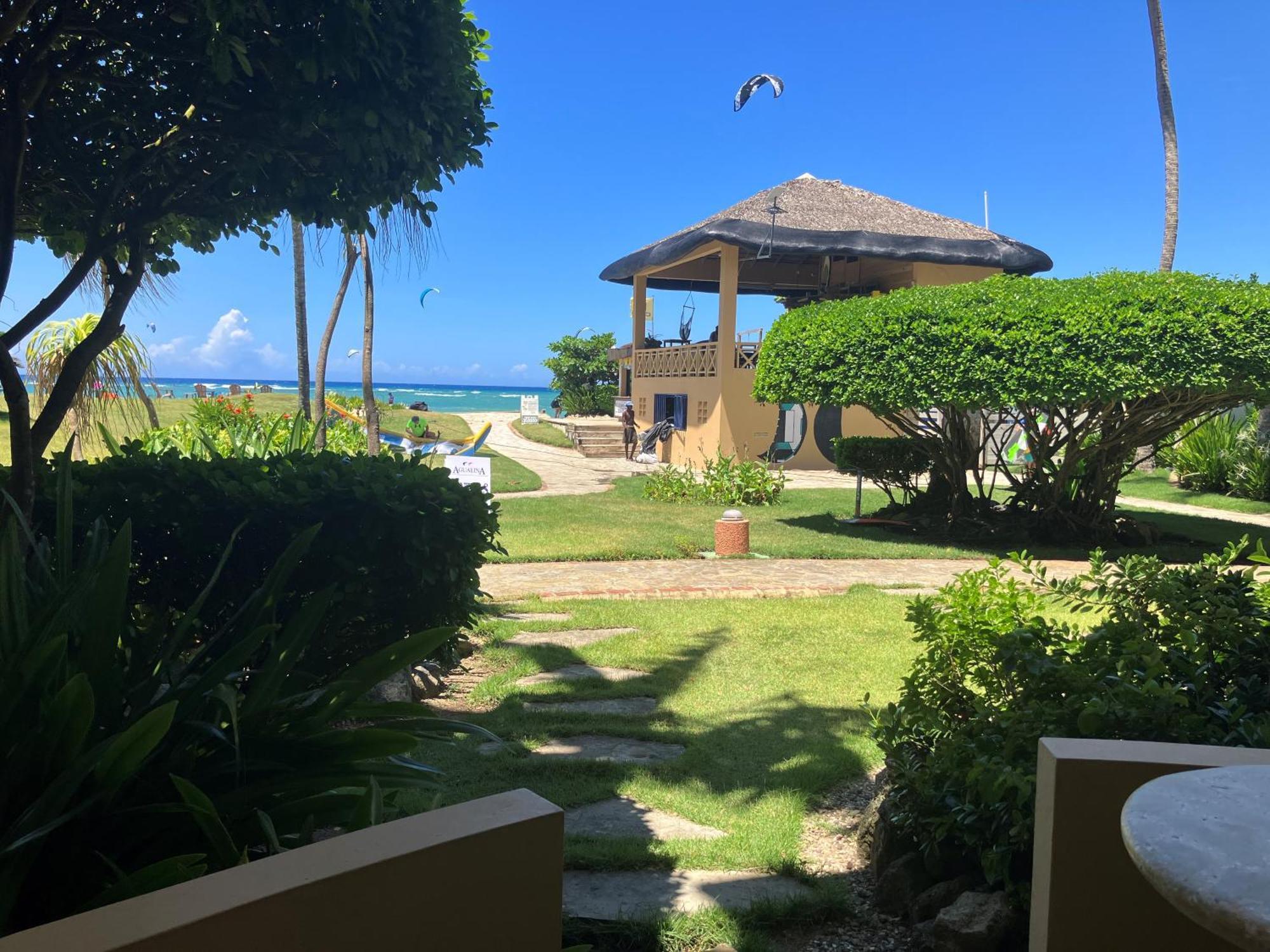 Agualina Kite Hotel Oceanfront Apartments Cabarete Eksteriør bilde